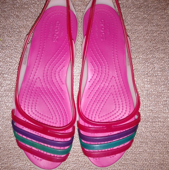 CROCS Shoes - 🆕 Crocs Pink Strap Sandal